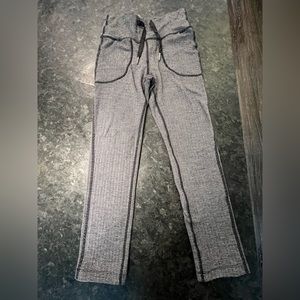 Lululemon track pant - Size 6